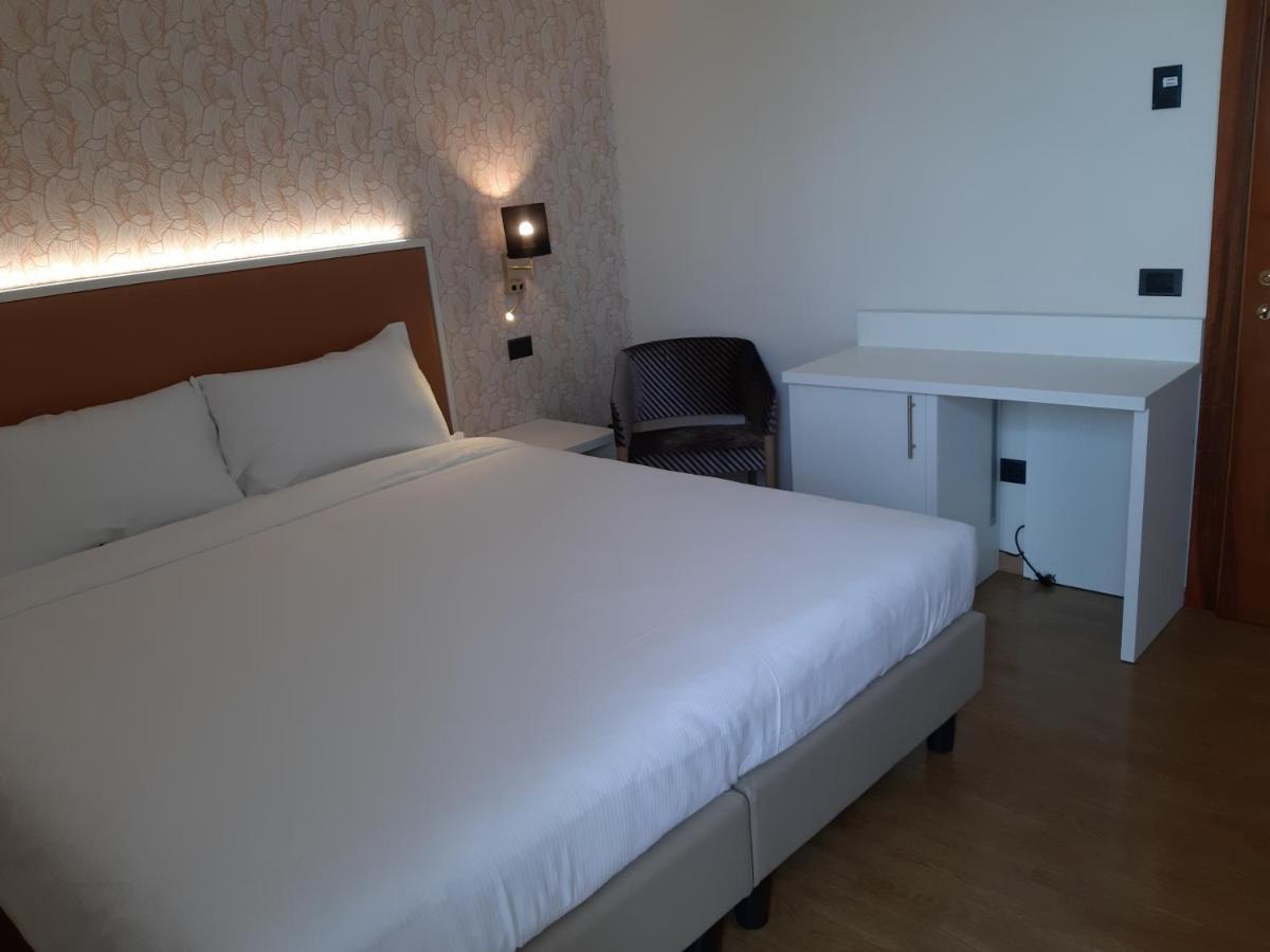 Hotel B&B Fortuna Costermano sul Garda Exterior foto
